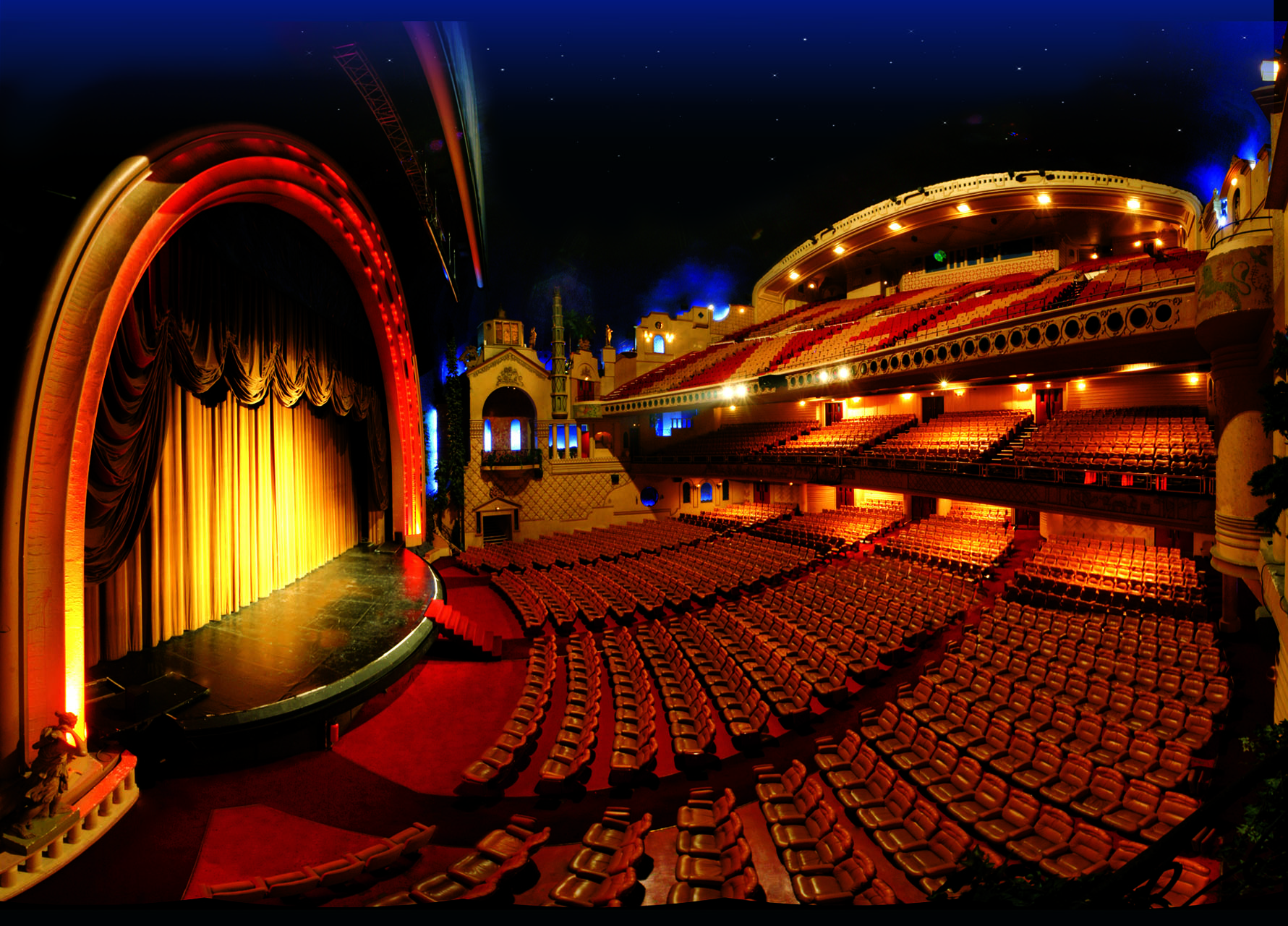 театр кинотеатр. сцена кинотеатра. театры и музеи москвы. большой театр кинотеатр. большой музыкальный театр в москве.